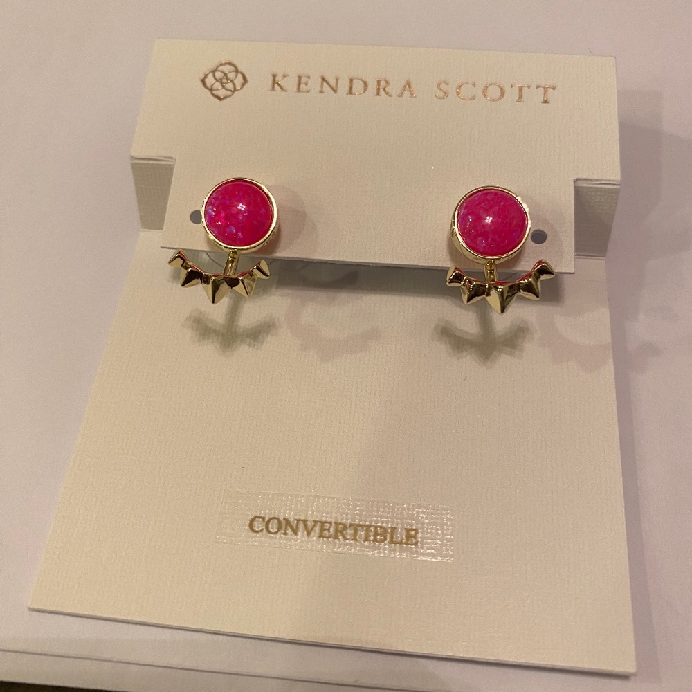 REG $80 KENDRA SCOTT Sienna Gold Ear Jacket Earrings in Bright Pink Kyocera Opal